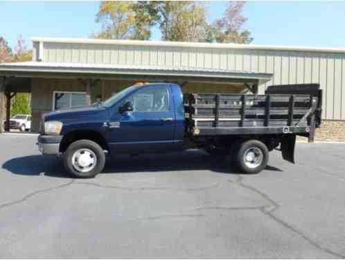 Dodge Ram 3500 2 door - 9 ft. bed (2007)