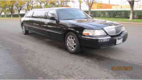 Lincoln Town Car (2007)