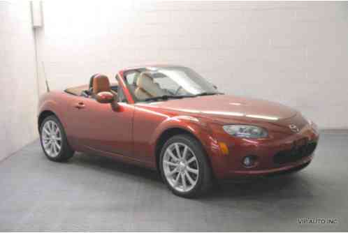 Mazda MX-5 Miata 2dr Convertible (2007)