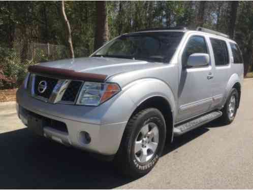 2007 Nissan Pathfinder SE