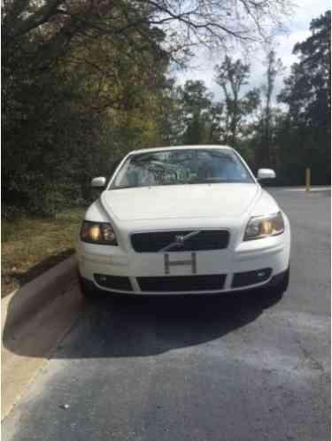 2007 Volvo S40 2. 4i Sedan 4-Door