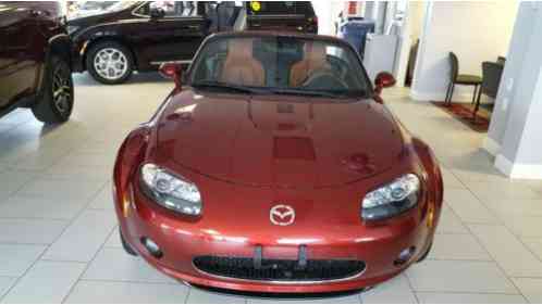 Mazda MX-5 Miata 2 door (2008)