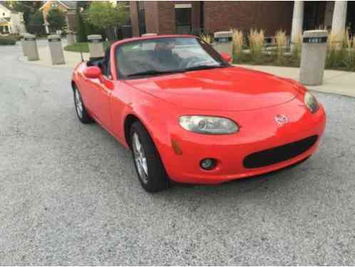 Mazda MX-5 Miata touring (2008)