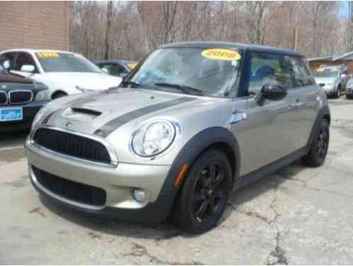 Mini Cooper S -- (2008)