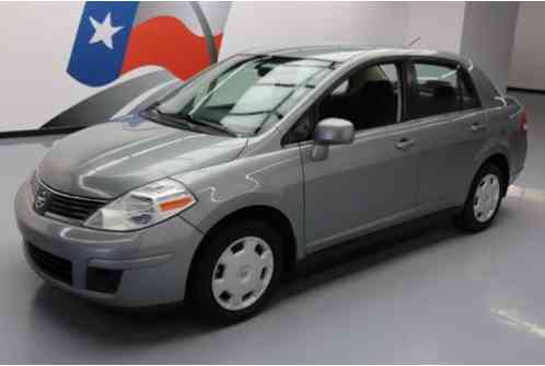 Nissan Versa (2008)