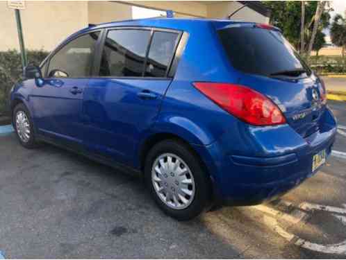 Nissan Versa (2008)