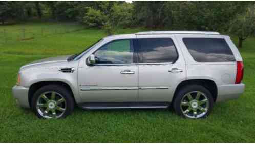 2009 Cadillac Escalade Base Sport Utility 4-Door