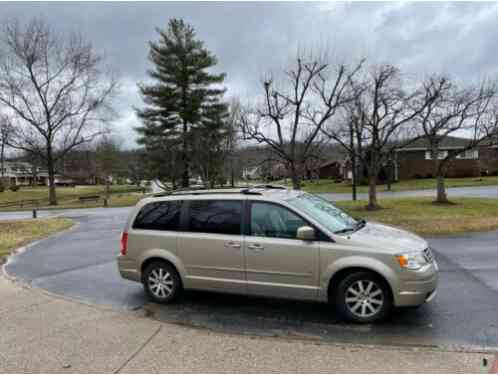 Chrysler Town & Country TOURING (2009)