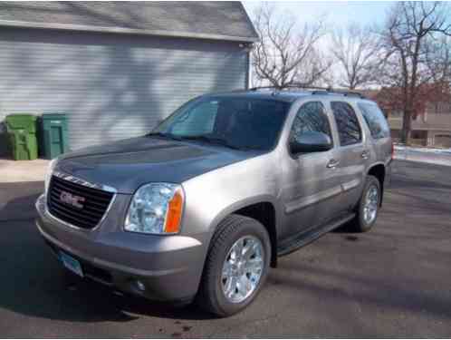 GMC Yukon SLT 2 (2009)