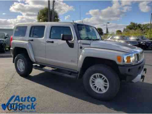 Hummer H3 SUV Luxury (2009)