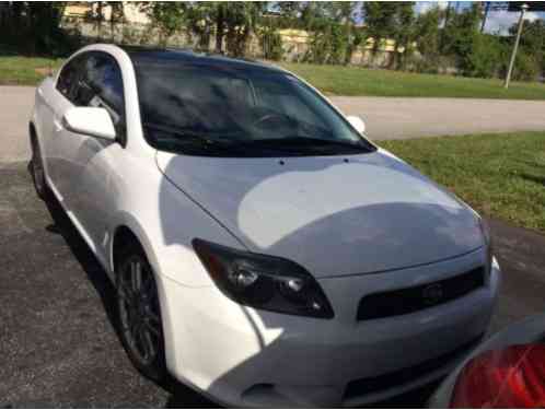 Scion tC Base coupe 2 door (2009)