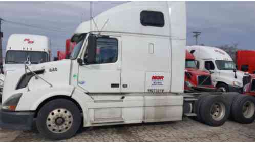 2009 Volvo VNL670