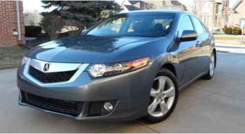 Acura TSX Base Sedan 4-Door (2010)