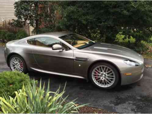 Aston Martin Vantage (2010)