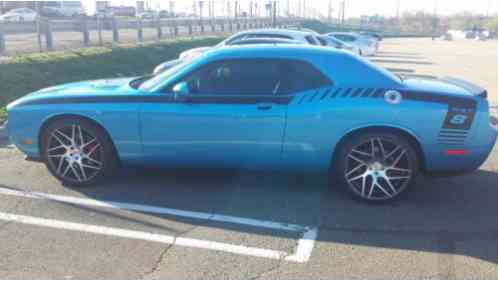 2010 Dodge Challenger SRT8 Coupe 2-Door