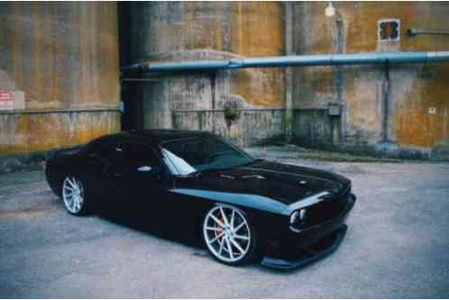 Dodge Challenger SRT8 Coupe 2-Door (2010)