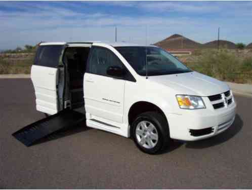 Dodge Grand Caravan (2010)