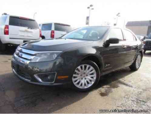 Ford Fusion Sedan (2010)