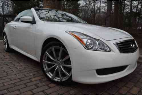 Infiniti G37 Sport Convertible (2010)