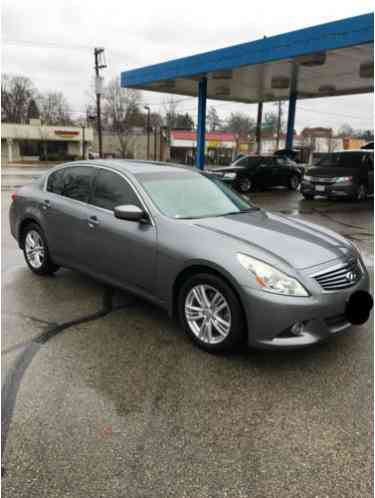 Infiniti G37 X Sedan 4-Door (2010)