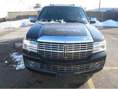 2010 Lincoln Navigator L Sport Utility 4-Door