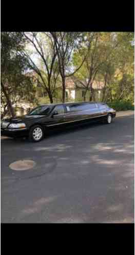 Lincoln Town Car Krystal Coach 120” (2010)