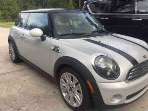 2010 Mini Cooper Camden Edition