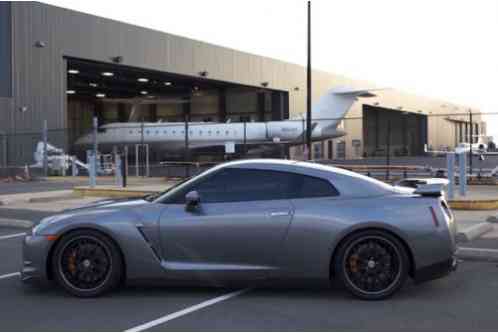 2010 Nissan GT-R Premium Coupe 2-Door