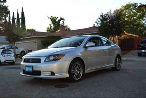 Scion tC 2dr Hatchback Auto (2010)