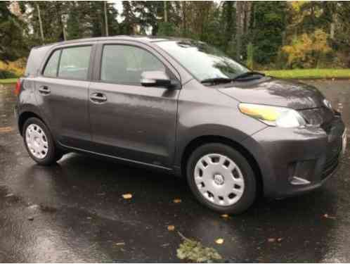 2010 Scion xD --