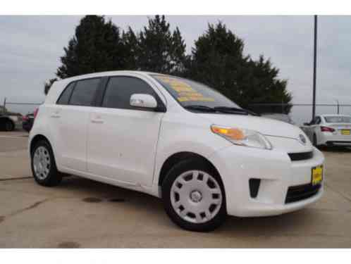 2010 Scion xD --