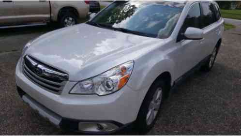 Subaru Outback Top of the line (2010)