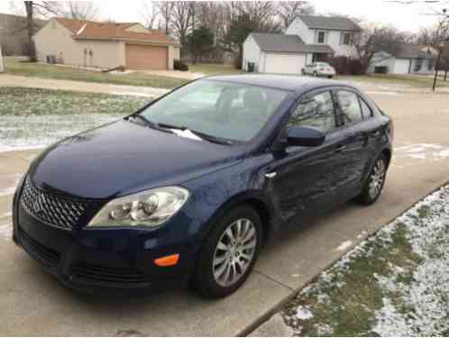 Suzuki Kizashi SE Sedan 4-Door (2010)