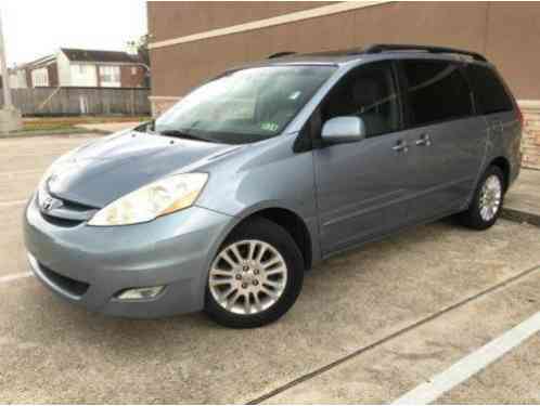 Toyota Sienna XLE 7 Passenger 4dr (2010)