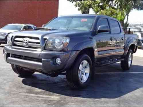 Toyota Tacoma PreRunner Double Cab (2010)