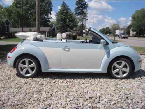 Volkswagen Beetle-New loaded (2010)