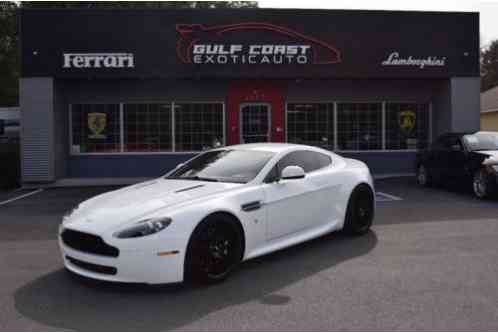 Aston Martin Vantage Base 2dr Coupe (2011)