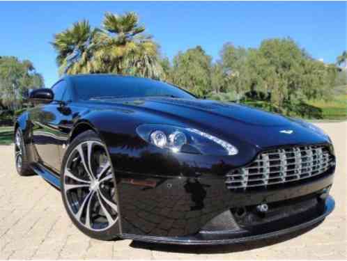 Aston Martin Vantage Base Hatchback (2011)