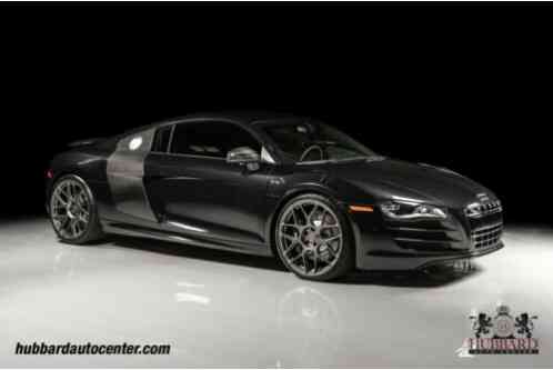 Audi R8 Loaded w/ factory carbon (2011)