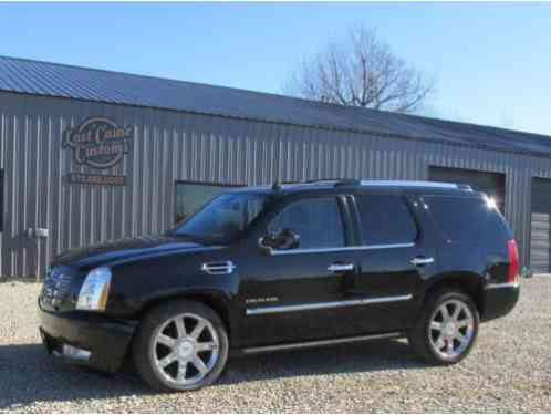 2011 Cadillac Escalade luxury