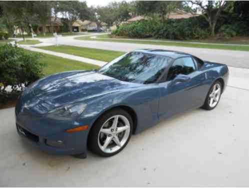 Chevrolet Corvette Base Coupe (2011)