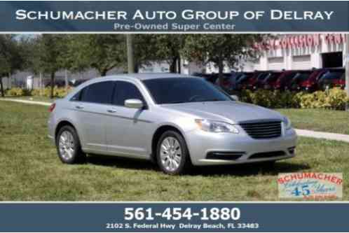 2011 Chrysler 200 Series LX