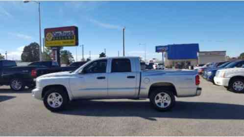 Dodge Dakota SLT Crew Cab 4WD (2011)