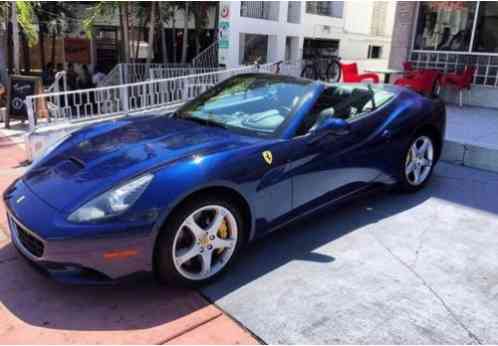 Ferrari California Base Convertible (2011)