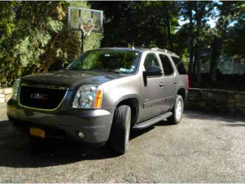 GMC Yukon SLT (2011)