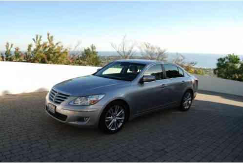 Hyundai Genesis 4. 6 Sedan 4-Door (2011)