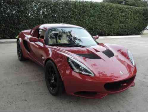 Lotus Elise Base Convertible 2-Door (2011)