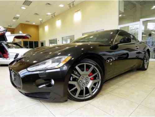 2011 Maserati Gran Turismo Base