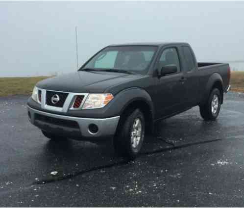 Nissan Frontier sv (2011)