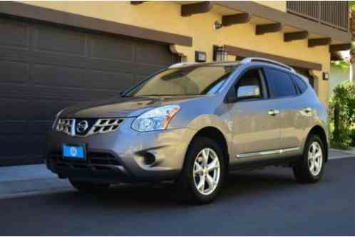 Nissan Rogue FWD 4dr SV (2011)